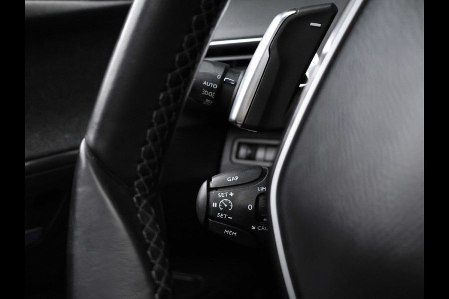 Peugeot 5008 1.2 PureTech Allure Avantage Sport (PANORAMADAK,APPLE CARPLAY,NAVI,CAMERA,360 VIEW,GETINT,LED,SPORTSTOELEN,LM VELGEN)