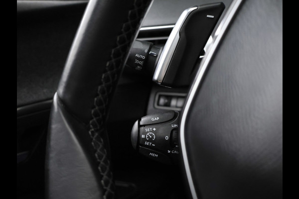 Peugeot 5008 1.2 PureTech Allure Avantage Sport (PANORAMADAK,APPLE CARPLAY,NAVI,CAMERA,360 VIEW,GETINT,LED,SPORTSTOELEN,LM VELGEN)