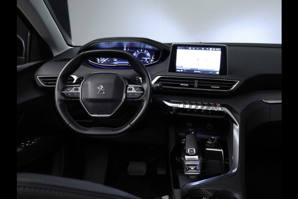 Peugeot 5008 1.2 PureTech Allure Avantage Sport (PANORAMADAK,APPLE CARPLAY,NAVI,CAMERA,360 VIEW,GETINT,LED,SPORTSTOELEN,LM VELGEN)