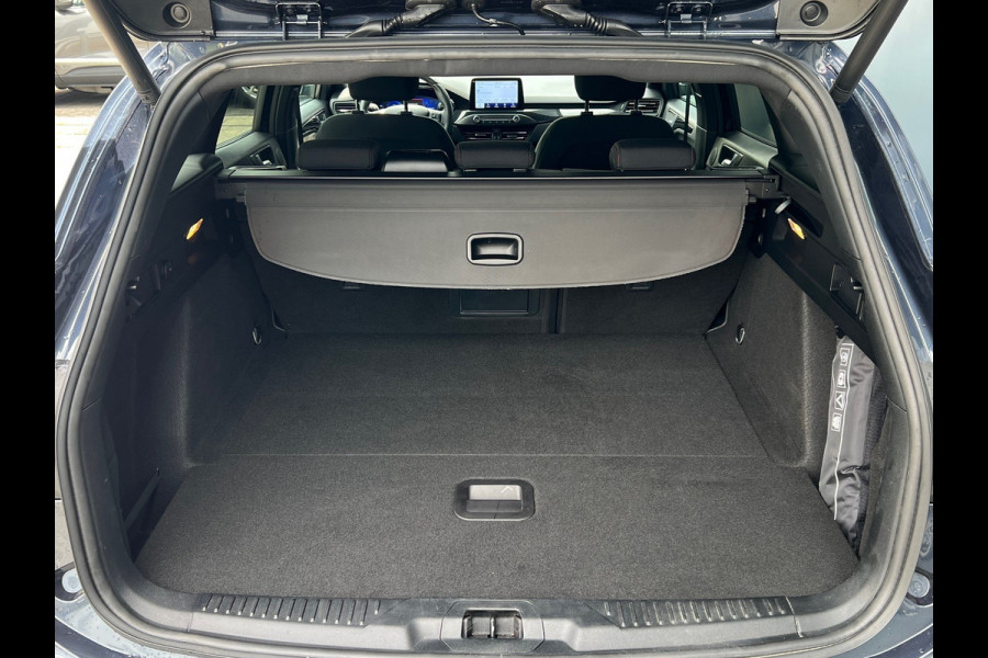 Ford FOCUS Wagon BWJ 2021 | 1.5TDCI 120PK ST Line X Business | WINTERPAKKET | FULL LED | CAMERA A | CARPLAY | SPORTSTOELEN | CLIMA | NAVI |