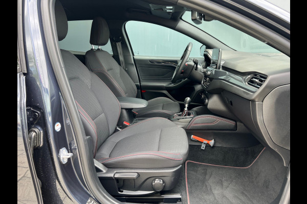 Ford FOCUS Wagon BWJ 2021 | 1.5TDCI 120PK ST Line X Business | WINTERPAKKET | FULL LED | CAMERA A | CARPLAY | SPORTSTOELEN | CLIMA | NAVI |