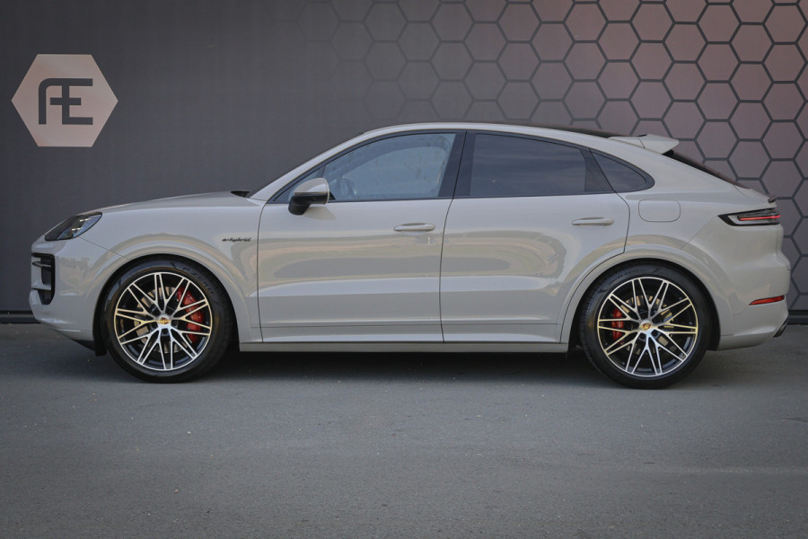 Porsche Cayenne Coupé 3.0 S E-Hybrid | PASSENGER DISPLAY | ELEKTRISCHE TREKHAAK | PASM | BOSE | SOUND PACKAGE PLUS | PRIVACY GLASS | PANORAMADAK | STU