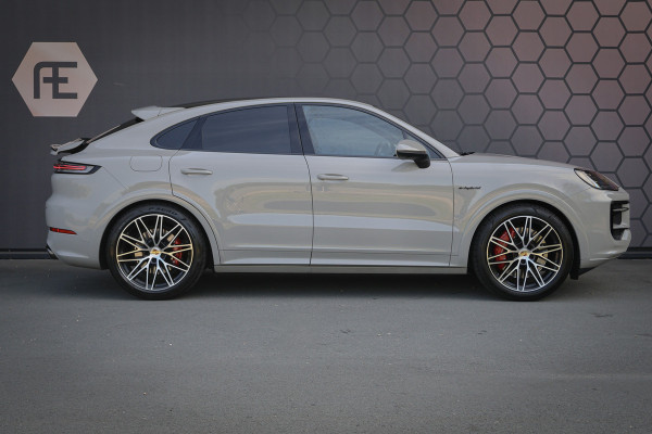 Porsche Cayenne Coupé 3.0 S E-Hybrid | PASSENGER DISPLAY | ELEKTRISCHE TREKHAAK | PASM | BOSE | SOUND PACKAGE PLUS | PRIVACY GLASS | PANORAMADAK | STU