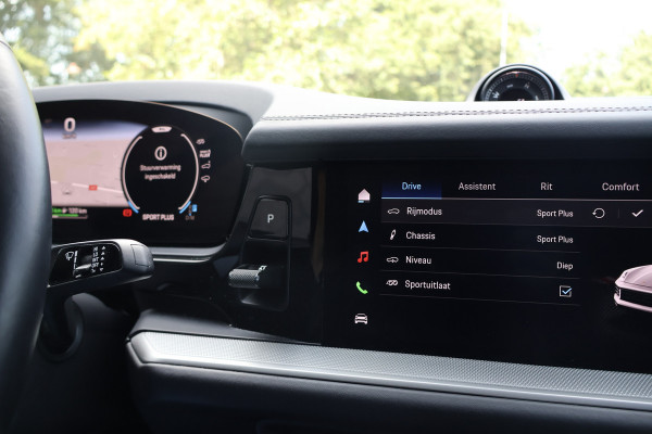 Porsche Cayenne Coupé 3.0 S E-Hybrid | PASSENGER DISPLAY | ELEKTRISCHE TREKHAAK | PASM | BOSE | SOUND PACKAGE PLUS | PRIVACY GLASS | PANORAMADAK | STU
