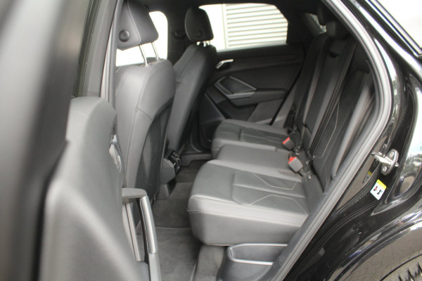 Audi Q3 Sportback 35 TFSI 150pk Pro Line S Black Edition AUTOMAAT