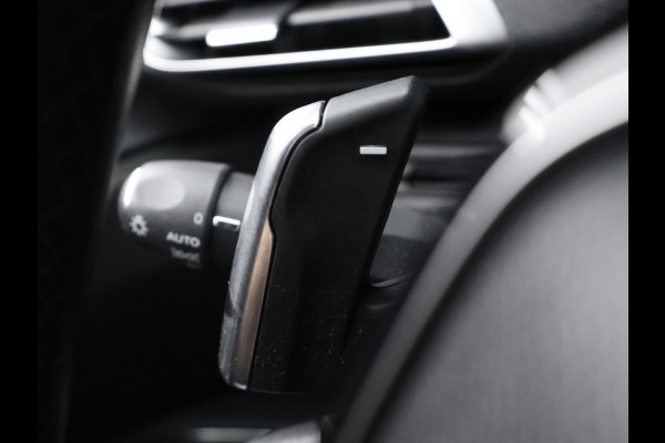 Peugeot 3008 1.6 PureTech GT Line Sport (SCHUIFDAK,APPLE CARPLAY,NAVI,CAMERA,360 VIEW,CRUISE,LED,GETINT,SPORTSTOELEN,LM VELGEN)