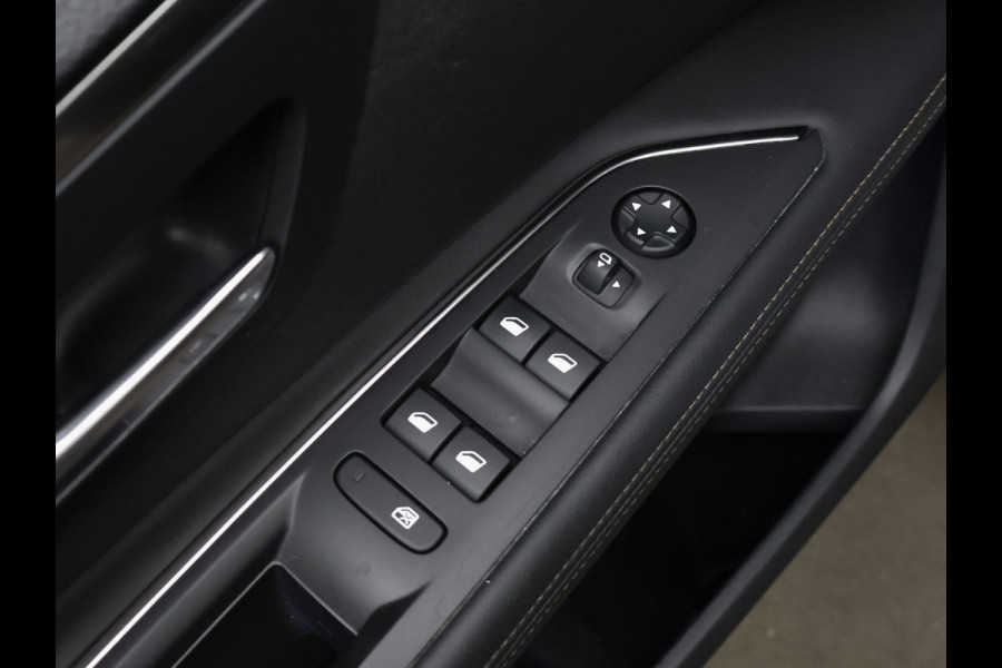 Peugeot 3008 1.6 PureTech GT Line Sport (SCHUIFDAK,APPLE CARPLAY,NAVI,CAMERA,360 VIEW,CRUISE,LED,GETINT,SPORTSTOELEN,LM VELGEN)