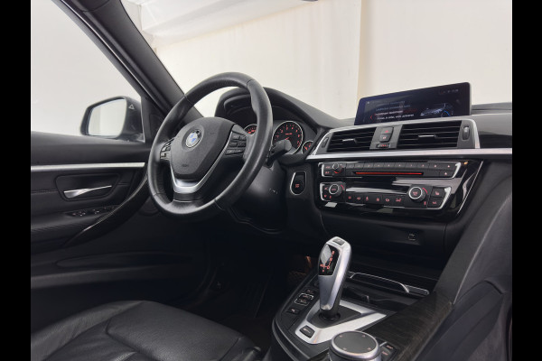 BMW 3-serie 330e High Executive (Plug-in) (INCL.BTW) Aut. *PANO | HEAD-UP | LEATHER | FULL-LED | MEMORY-PACK | HARMAN/KARDON | BLIND-SPOT | KEYLESS | CAMERA | NAVI-FULLMAP | DAB | PRIVACY-GLASS | ECC | PDC | 18''ALU*