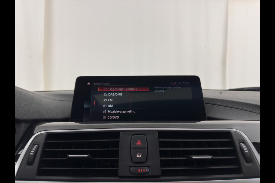 BMW 3-serie 330e High Executive (Plug-in) (INCL.BTW) Aut. *PANO | HEAD-UP | LEATHER | FULL-LED | MEMORY-PACK | HARMAN/KARDON | BLIND-SPOT | KEYLESS | CAMERA | NAVI-FULLMAP | DAB | PRIVACY-GLASS | ECC | PDC | 18''ALU*