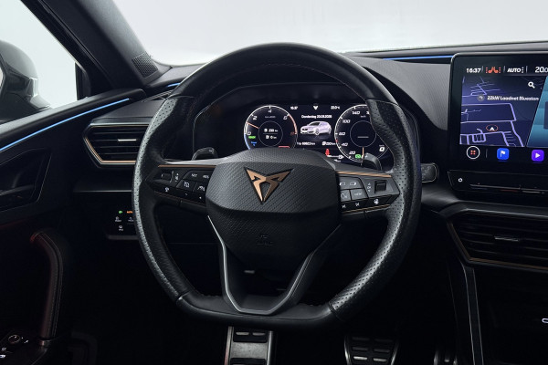 CUPRA Leon 1.4 e-Hybrid VZ Copper Edition (SFEERVERLICHTING, CAMERA, STUUR-/STOELVERWARMING, CARPLAY)