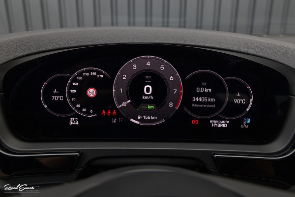 Porsche Cayenne Coupé 3.0 E-Hybrid | Sport design | Sport chrono | Soft close | Luchtvering | Achter as besturing | Pasenger display | Keyless |