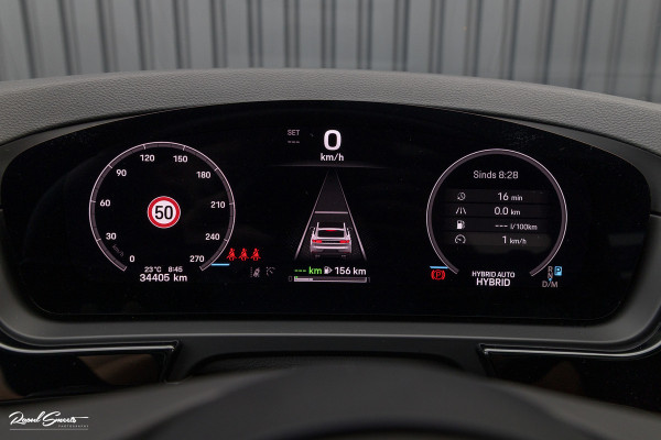 Porsche Cayenne Coupé 3.0 E-Hybrid | Sport design | Sport chrono | Soft close | Luchtvering | Achter as besturing | Pasenger display | Keyless |