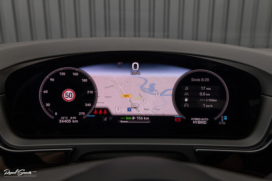Porsche Cayenne Coupé 3.0 E-Hybrid | Sport design | Sport chrono | Soft close | Luchtvering | Achter as besturing | Pasenger display | Keyless |
