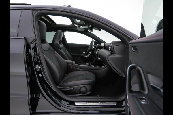 Mercedes-Benz CLA-Klasse 250 e Star Edition [3-Fase-11kW] {SoH-97%} (INCL.BTW) Aut. *PANO | LEATHER-MICROFIBRE | FULL-LED | HEATED-SPORTSEATS | AMBIENT-LIGHT | DIGI-COCKPIT | DAB+ | NAVI-FULLMAP | CAMERA | PRIVACYGLASS | SHIFTPADDLES | 18''ALU*