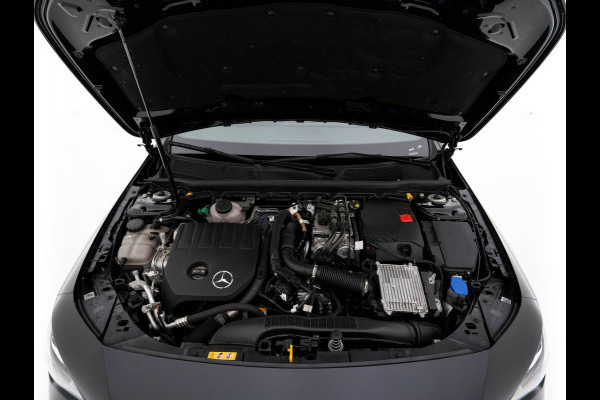 Mercedes-Benz CLA-Klasse 250 e Star Edition [3-Fase-11kW] {SoH-97%} (INCL.BTW) Aut. *PANO | LEATHER-MICROFIBRE | FULL-LED | HEATED-SPORTSEATS | AMBIENT-LIGHT | DIGI-COCKPIT | DAB+ | NAVI-FULLMAP | CAMERA | PRIVACYGLASS | SHIFTPADDLES | 18''ALU*