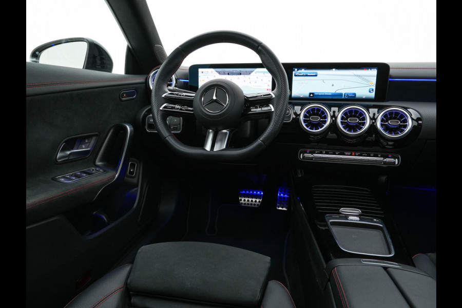 Mercedes-Benz CLA-Klasse 250 e Star Edition [3-Fase-11kW] {SoH-97%} (INCL.BTW) Aut. *PANO | LEATHER-MICROFIBRE | FULL-LED | HEATED-SPORTSEATS | AMBIENT-LIGHT | DIGI-COCKPIT | DAB+ | NAVI-FULLMAP | CAMERA | PRIVACYGLASS | SHIFTPADDLES | 18''ALU*