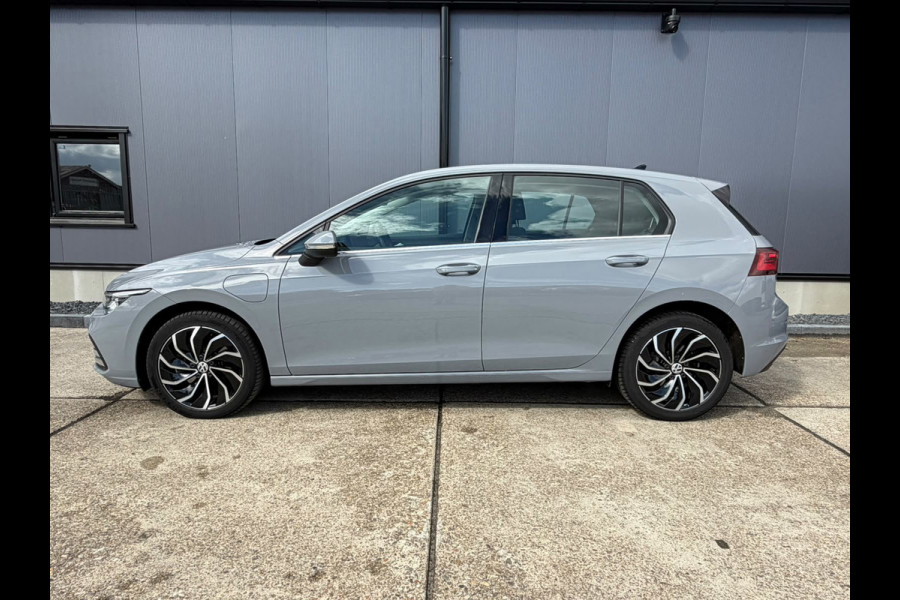Volkswagen Golf 1.4 eHybrid STYLE NARDO schitterende auto 1e eig.