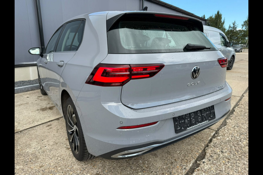 Volkswagen Golf 1.4 eHybrid STYLE NARDO schitterende auto 1e eig.