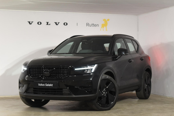 Volvo XC40 B3 177PK Automaat Plus Black Edition / Cruise control / Harman Kardon / 20'' velgen / Elektrisch verstelbare stoelen met geheugen / Stoel- en stuurverwarming