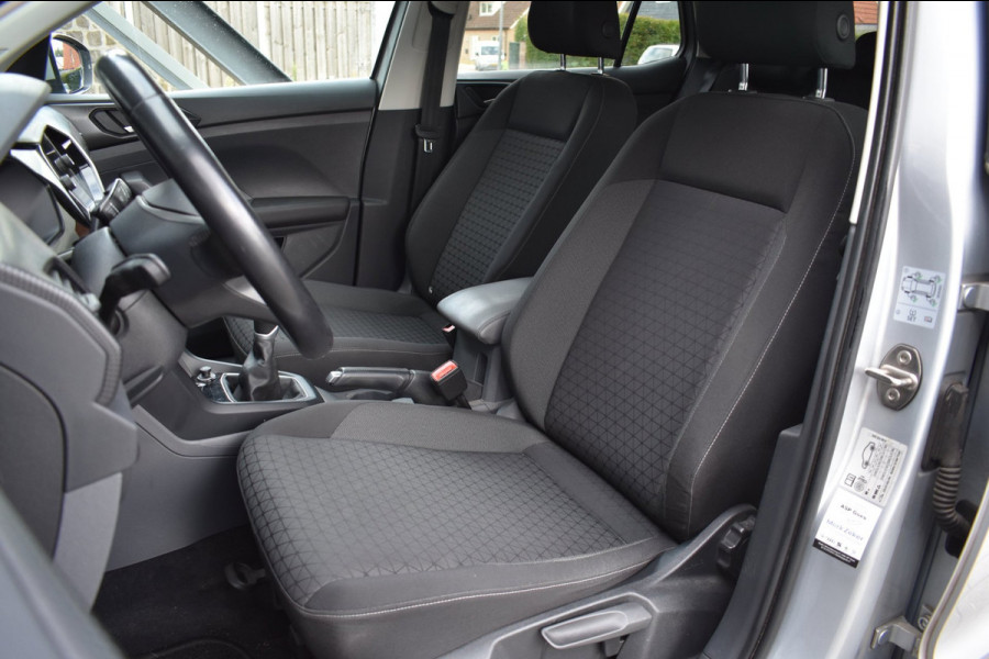 Volkswagen T-Cross 1.0 TSI Life | CAMERA | TREKHAAK | APPLE CARPLAY | ANDROID AUTO | BLINDSPOT | NAP