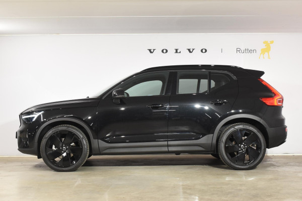 Volvo XC40 B3 177PK Automaat Plus Black Edition / Cruise control / Harman Kardon / 20'' velgen / Elektrisch verstelbare stoelen met geheugen / Stoel- en stuurverwarming