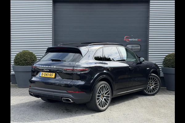 Porsche Cayenne 3.0 E-Hybrid Sport Chrono | Panoramadak | Camera | Bose | Elektrische Trekhaak | Elektrische Achterklep |