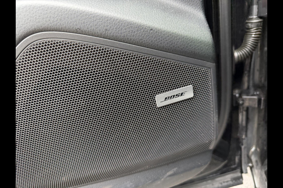 Porsche Cayenne 3.0 E-Hybrid Sport Chrono | Panoramadak | Camera | Bose | Elektrische Trekhaak | Elektrische Achterklep |