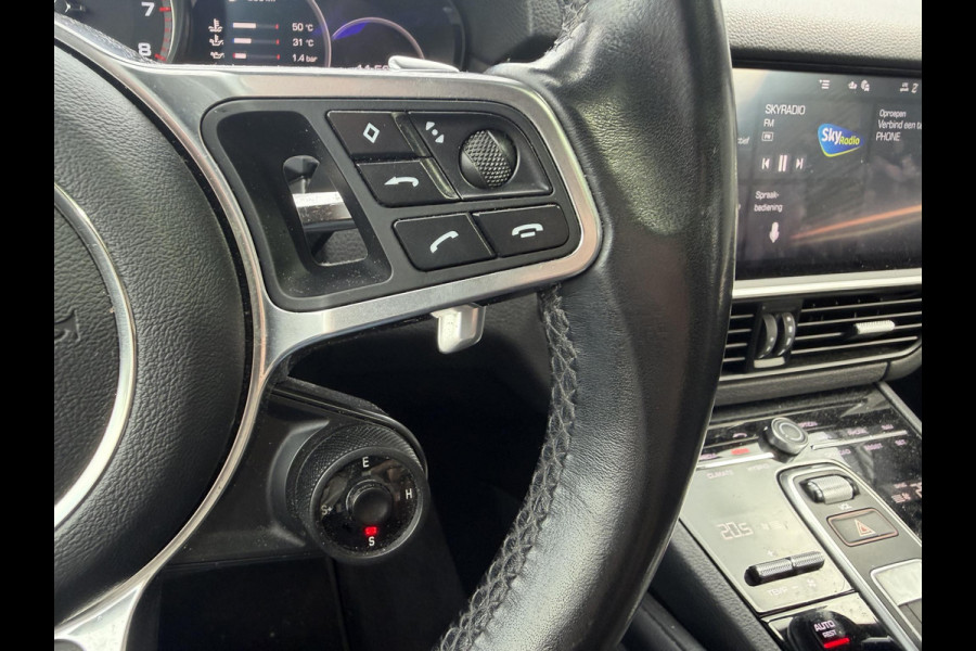 Porsche Cayenne 3.0 E-Hybrid Sport Chrono | Panoramadak | Camera | Bose | Elektrische Trekhaak | Elektrische Achterklep |
