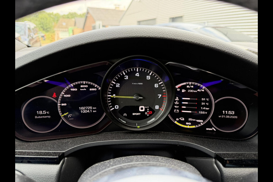 Porsche Cayenne 3.0 E-Hybrid Sport Chrono | Panoramadak | Camera | Bose | Elektrische Trekhaak | Elektrische Achterklep |