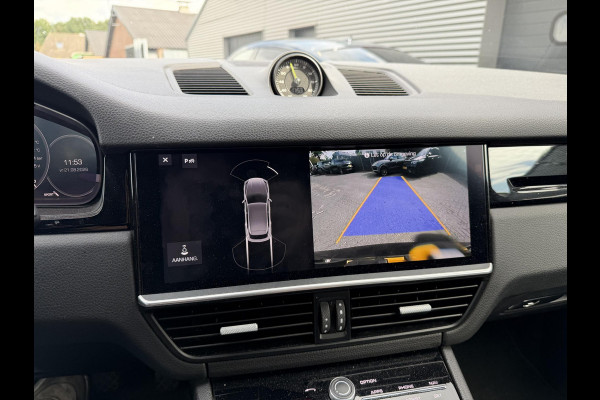 Porsche Cayenne 3.0 E-Hybrid Sport Chrono | Panoramadak | Camera | Bose | Elektrische Trekhaak | Elektrische Achterklep |