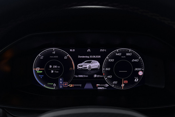 CUPRA Leon 1.4 e-Hybrid VZ Copper Edition (SFEERVERLICHTING, CAMERA, STUUR-/STOELVERWARMING, CARPLAY)