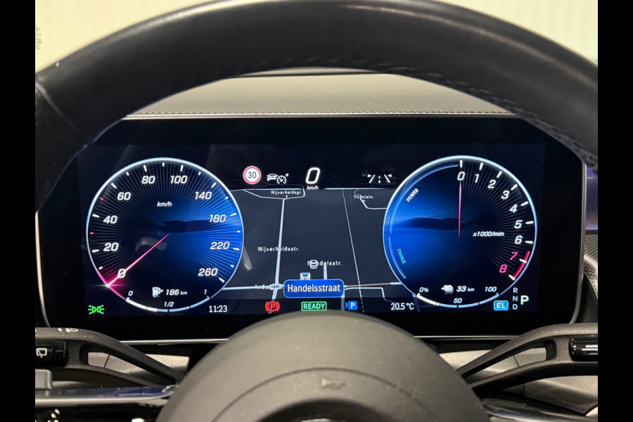Mercedes-Benz GLC 300e 4MATIC AMG Line | PANO | 360 CAMERA | MEMORY | NIGHT | VOL!