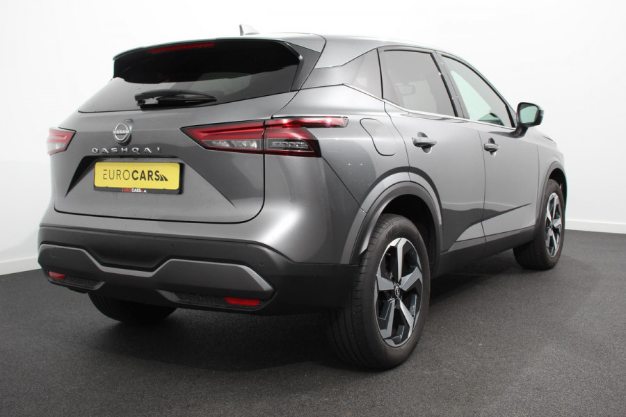 Nissan QASHQAI 1.3 MHEV DIG-T 158pk Xtronic Tekna Navigatie Apple Carplay/Android Auto Parkeersensoren 360 camera Adaptieve cruise control Head-up Display Blind Spot Assist Elektrische achterklep Elektrische bestuurderstoel Stoel-en stuurverwarming Ledverlichting Climate Control