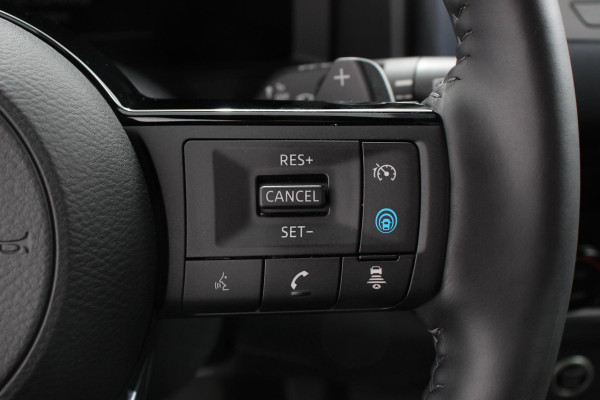 Nissan QASHQAI 1.3 MHEV DIG-T 158pk Xtronic Tekna Navigatie Apple Carplay/Android Auto Parkeersensoren 360 camera Adaptieve cruise control Head-up Display Blind Spot Assist Elektrische achterklep Elektrische bestuurderstoel Stoel-en stuurverwarming Ledverlichting Climate Control
