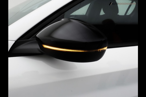Peugeot 208 1.2 PureTech Active Pack (APPLE CARPLAY,LED VERLICHTING,CLIMATE,CRUISE,TREKHAAK,PARKEERSENSOREN,LM-VELGEN,TOPCONDITIE)