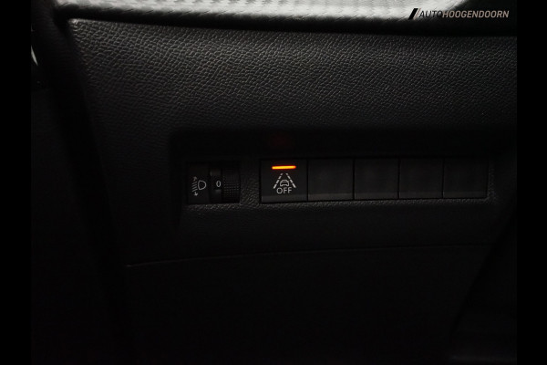 Peugeot 208 1.2 PureTech Active Pack (APPLE CARPLAY,LED VERLICHTING,CLIMATE,CRUISE,TREKHAAK,PARKEERSENSOREN,LM-VELGEN,TOPCONDITIE)