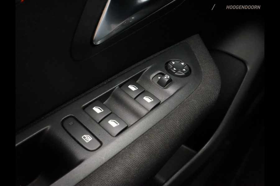 Peugeot 208 1.2 PureTech Active Pack (APPLE CARPLAY,LED VERLICHTING,CLIMATE,CRUISE,TREKHAAK,PARKEERSENSOREN,LM-VELGEN,TOPCONDITIE)
