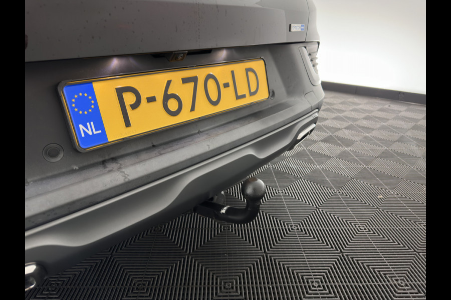 Renault Arkana 1.6 E-Tech Hybrid 145 R.S. Line (Plug-in) (INCL-BTW) Aut. *LEATHER-FABRIC | FULL-LED | BLINDSPOT | CAMERA | BOSE-SOUND | HEATED-SPORTSEATS | KEYLESS | AMBIENTLIGHT | DIGI-COCKPIT | PRIVACY-GLASS | NAVI-FULLMAP | ECC | ADAPTIVE-CRUISE