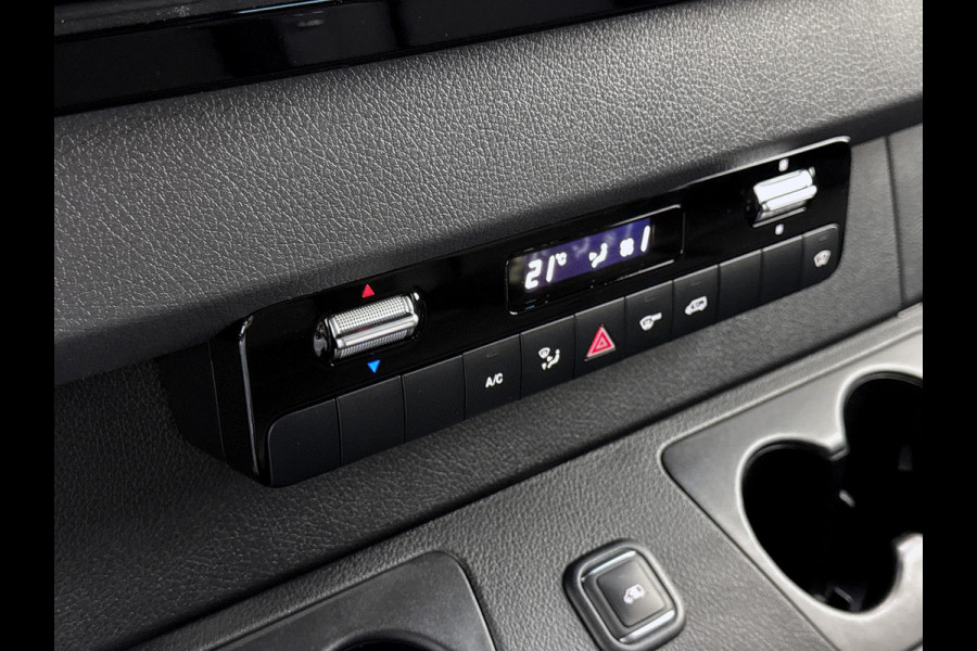 Mercedes-Benz Sprinter 319 CDI L4H2 Pro 4x4 Nieuwstaat Distronic Elektrische-Schuifdeur Parkeerpakket Stoel & Stuurverwarming
