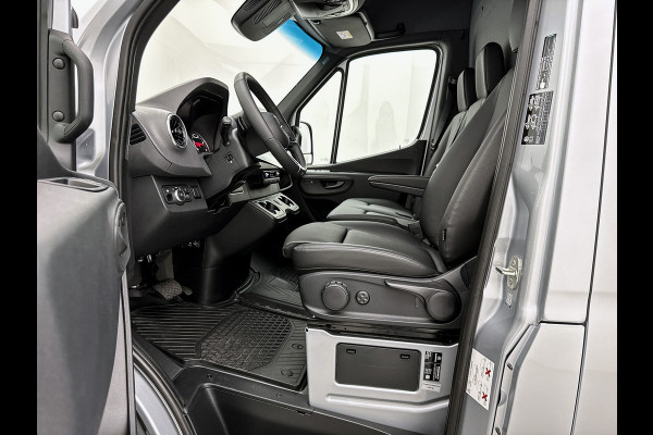 Mercedes-Benz Sprinter 319 CDI L4H2 Pro 4x4 Nieuwstaat Distronic Elektrische-Schuifdeur Parkeerpakket Stoel & Stuurverwarming