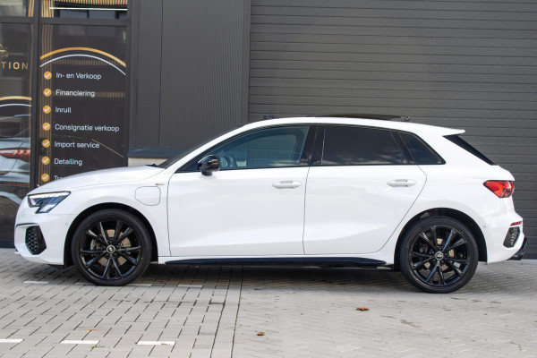 Audi A3 Sportback 40TFSIe Sline Pano Camera Maxton Keyless Stoelverwarming