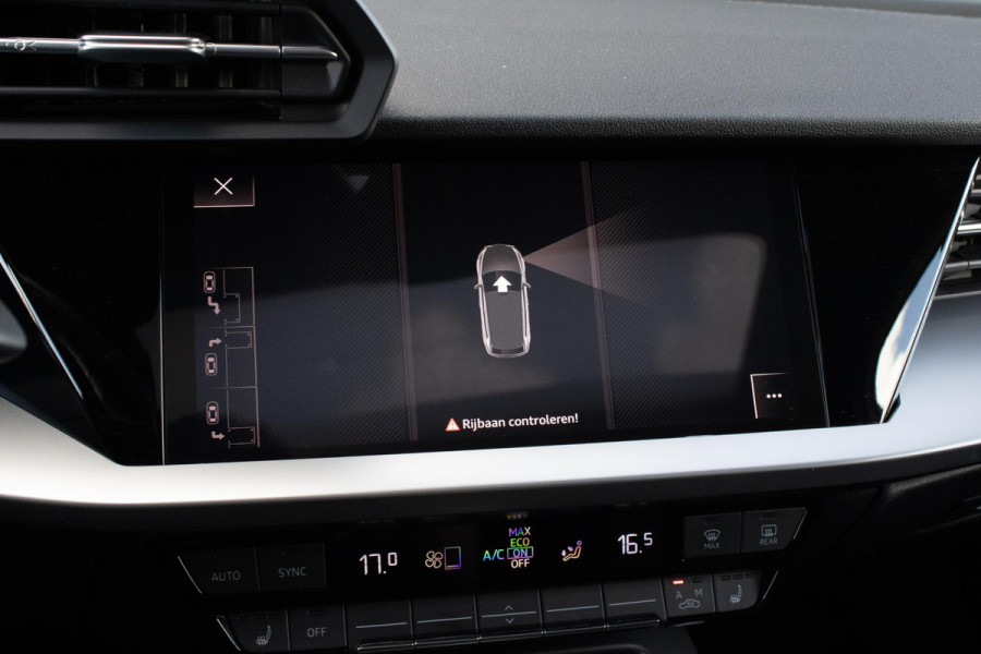 Audi A3 Sportback 40TFSIe Sline Pano Camera Maxton Keyless Stoelverwarming