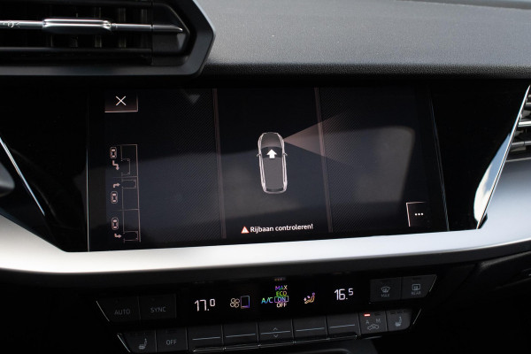 Audi A3 Sportback 40TFSIe Sline Pano Camera Maxton Keyless Stoelverwarming