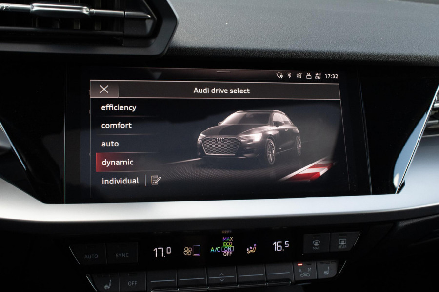 Audi A3 Sportback 40TFSIe Sline Pano Camera Maxton Keyless Stoelverwarming