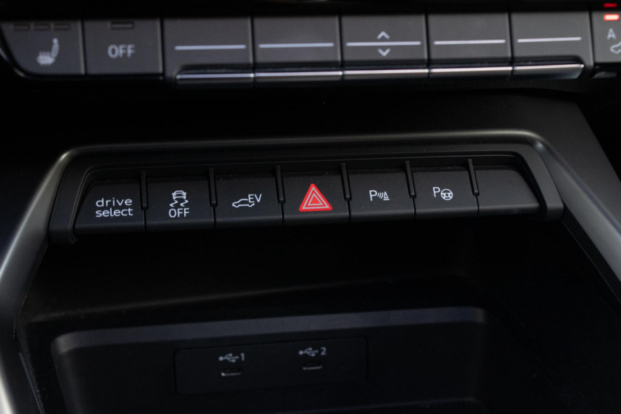 Audi A3 Sportback 40TFSIe Sline Pano Camera Maxton Keyless Stoelverwarming