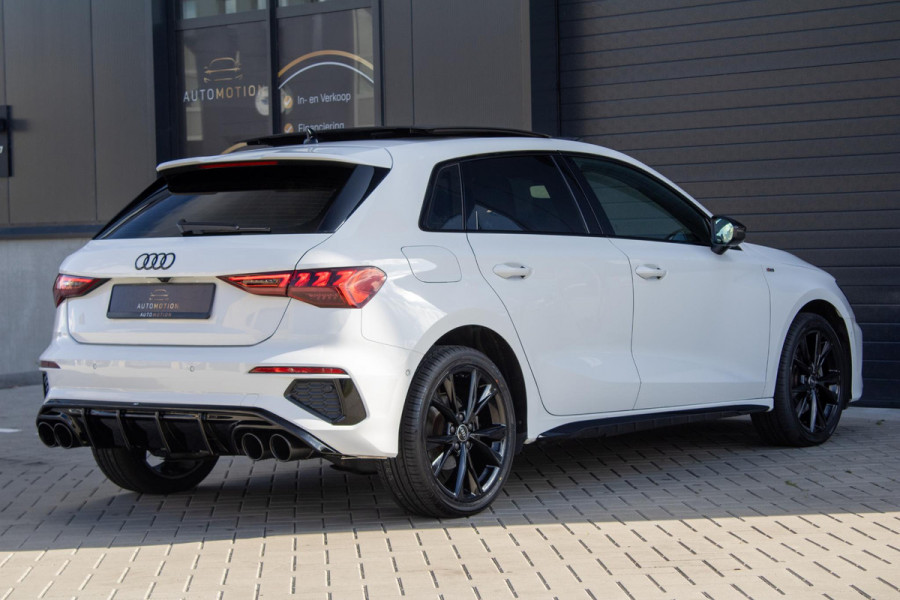 Audi A3 Sportback 40TFSIe Sline Pano Camera Maxton Keyless Stoelverwarming