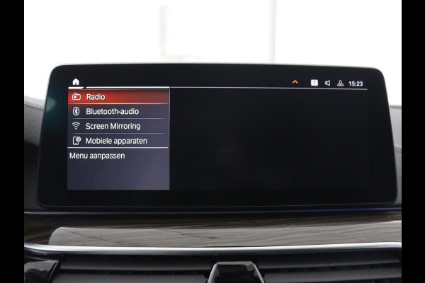 BMW 5 Serie Touring 520i High Executive Edition | Leder | Elektrische stoelen | Stoelverwarming | Cruise control | Sfeer verlichting | Carplay | Climate control | Camera | Park assist | Trekhaak