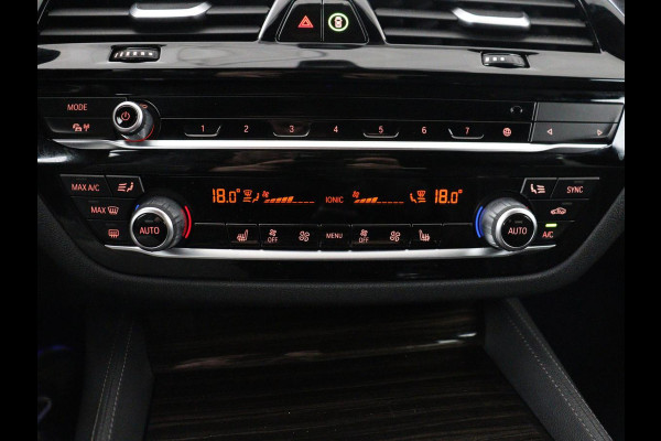 BMW 5 Serie Touring 520i High Executive Edition | Leder | Elektrische stoelen | Stoelverwarming | Cruise control | Sfeer verlichting | Carplay | Climate control | Camera | Park assist | Trekhaak