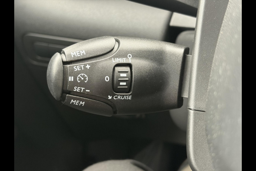 Citroën C3 Aircross 1.2 PureTech Feel Draadloze telefoonlader  l Carplay l Navi l Clima l Cruise l Pdc l Lm velgen l 2e Eigenaar l N.A.P l Nieuwe Apk bij Aflevering