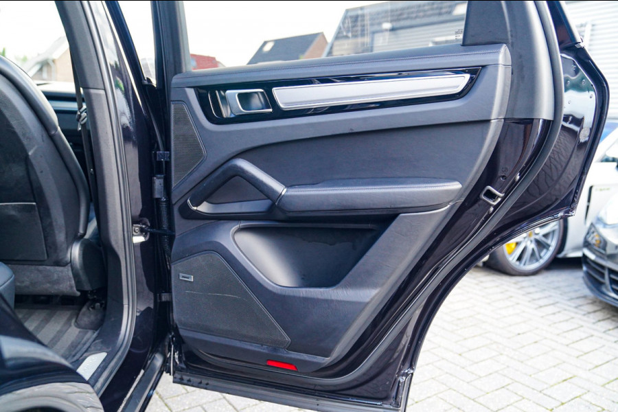 Porsche Cayenne 3.0 E-Hybrid | Massage | Stoelverkoeling | 360 Camera | Bose